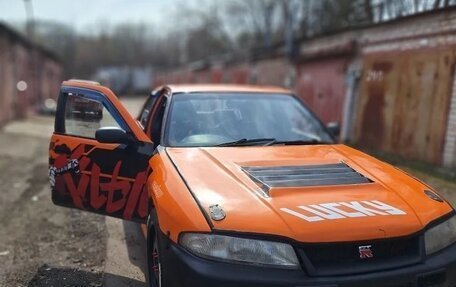 Nissan Skyline, 1993 год, 620 000 рублей, 1 фотография