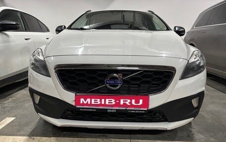 Volvo V40 Cross Country I, 2014 год, 1 550 000 рублей, 1 фотография