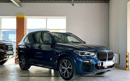 BMW X5, 2020 год, 9 300 000 рублей, 2 фотография