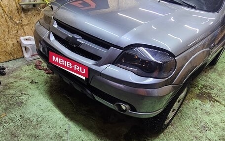 Chevrolet Niva I рестайлинг, 2010 год, 595 000 рублей, 2 фотография