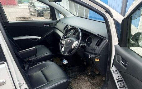 Toyota ISis I, 2012 год, 1 200 000 рублей, 5 фотография