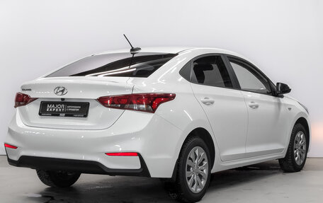 Hyundai Solaris II рестайлинг, 2018 год, 1 350 000 рублей, 5 фотография