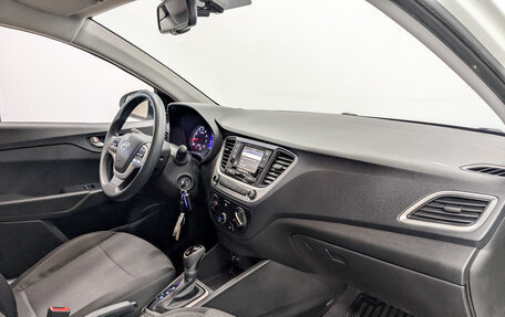 Hyundai Solaris II рестайлинг, 2018 год, 1 350 000 рублей, 11 фотография