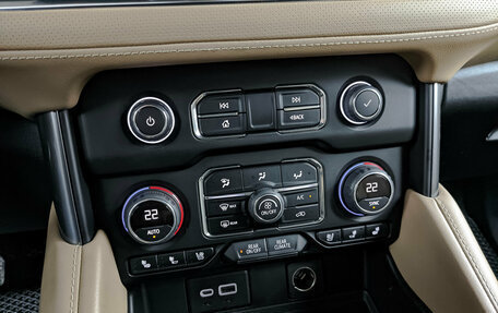 Chevrolet Tahoe IV, 2022 год, 8 000 000 рублей, 21 фотография