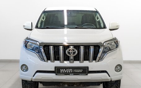 Toyota Land Cruiser Prado 150 рестайлинг 2, 2014 год, 3 995 000 рублей, 2 фотография