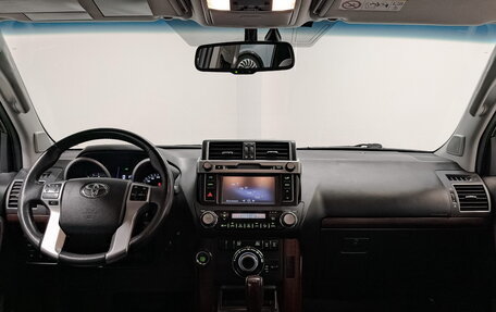 Toyota Land Cruiser Prado 150 рестайлинг 2, 2014 год, 3 995 000 рублей, 14 фотография