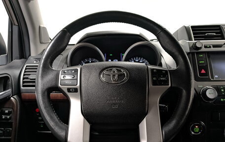 Toyota Land Cruiser Prado 150 рестайлинг 2, 2014 год, 3 995 000 рублей, 21 фотография