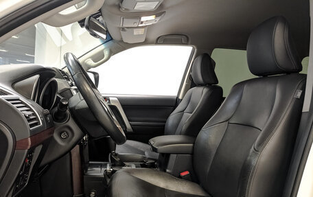 Toyota Land Cruiser Prado 150 рестайлинг 2, 2014 год, 3 995 000 рублей, 20 фотография