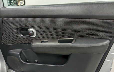 Nissan Tiida, 2011 год, 940 000 рублей, 18 фотография