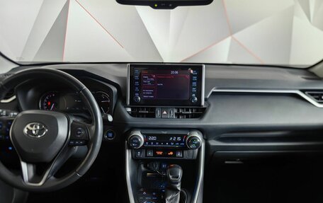 Toyota RAV4, 2019 год, 3 231 000 рублей, 15 фотография