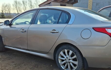 Renault Latitude I, 2010 год, 550 000 рублей, 3 фотография