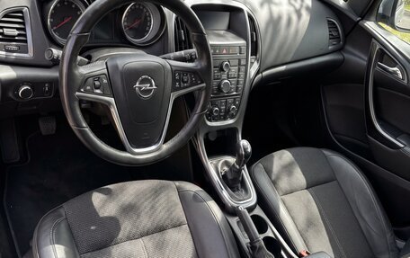 Opel Astra J, 2013 год, 920 000 рублей, 4 фотография