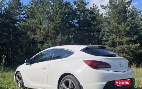 Opel Astra J, 2013 год, 920 000 рублей, 3 фотография