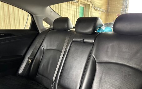 Hyundai Sonata VI, 2011 год, 1 270 000 рублей, 7 фотография