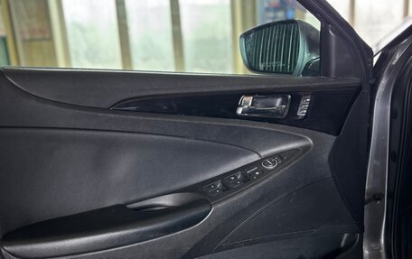 Hyundai Sonata VI, 2011 год, 1 270 000 рублей, 12 фотография