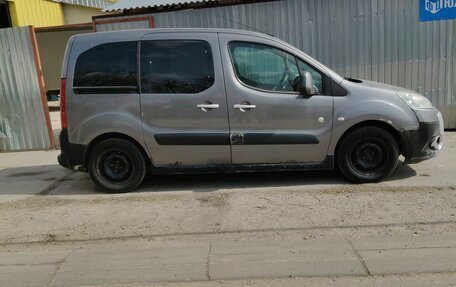 Peugeot Partner II рестайлинг 2, 2011 год, 330 000 рублей, 2 фотография