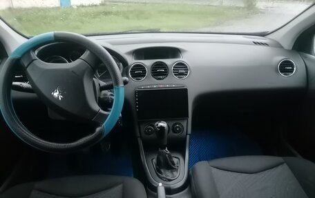 Peugeot 308 II, 2011 год, 355 000 рублей, 3 фотография