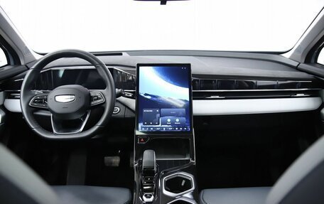 Geely Atlas, 2024 год, 2 730 000 рублей, 13 фотография