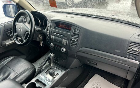 Mitsubishi Pajero IV, 2012 год, 1 999 900 рублей, 13 фотография