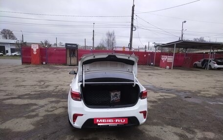KIA Rio IV, 2017 год, 820 000 рублей, 3 фотография