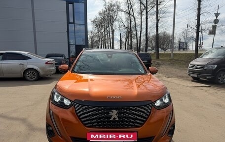 Peugeot 2008 II, 2021 год, 1 650 000 рублей, 2 фотография
