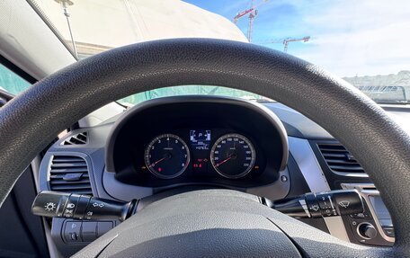 Hyundai Solaris II рестайлинг, 2015 год, 950 000 рублей, 11 фотография