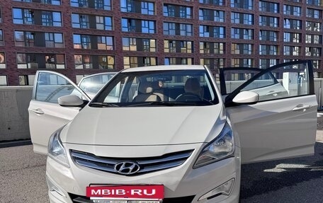 Hyundai Solaris II рестайлинг, 2015 год, 950 000 рублей, 5 фотография