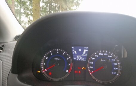 Hyundai Solaris II рестайлинг, 2012 год, 730 000 рублей, 6 фотография