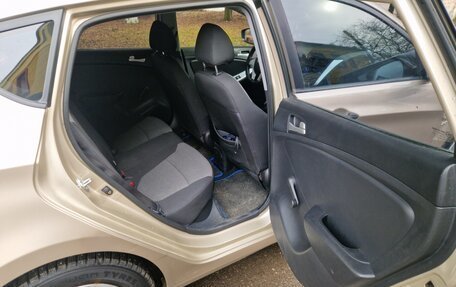 Hyundai Solaris II рестайлинг, 2012 год, 730 000 рублей, 4 фотография