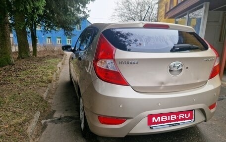 Hyundai Solaris II рестайлинг, 2012 год, 730 000 рублей, 10 фотография