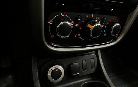 Renault Duster I рестайлинг, 2014 год, 930 000 рублей, 20 фотография