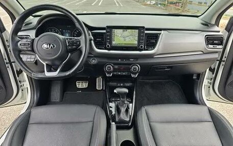 KIA Stonic, 2018 год, 1 445 777 рублей, 8 фотография