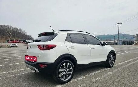 KIA Stonic, 2018 год, 1 445 777 рублей, 4 фотография