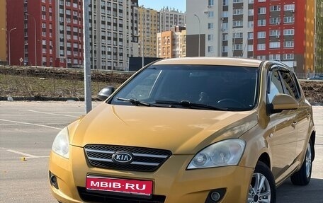 KIA cee'd I рестайлинг, 2009 год, 690 000 рублей, 1 фотография