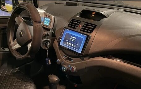 Chevrolet Spark III, 2012 год, 750 000 рублей, 2 фотография