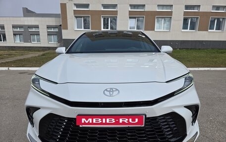 Toyota Camry, 2024 год, 4 090 000 рублей, 2 фотография