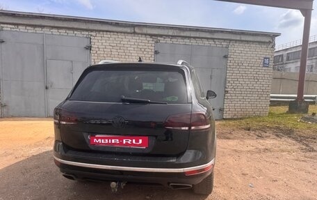 Volkswagen Touareg III, 2015 год, 2 800 000 рублей, 3 фотография