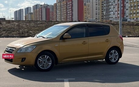 KIA cee'd I рестайлинг, 2009 год, 690 000 рублей, 2 фотография