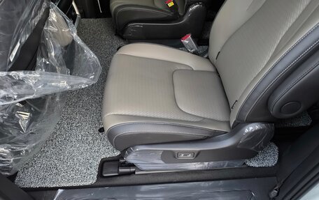 KIA Carnival, 2025 год, 6 850 000 рублей, 19 фотография