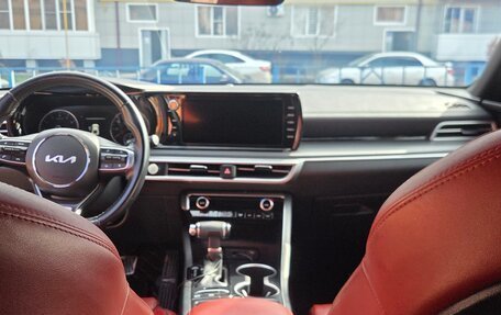 KIA K5, 2021 год, 2 600 000 рублей, 13 фотография