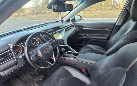 Toyota Camry, 2020 год, 2 900 000 рублей, 10 фотография