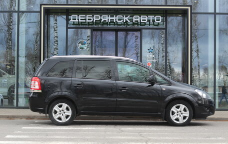 Opel Zafira B, 2013 год, 795 000 рублей, 3 фотография