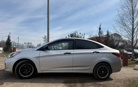 Hyundai Solaris II рестайлинг, 2013 год, 560 000 рублей, 5 фотография