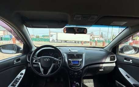 Hyundai Solaris II рестайлинг, 2013 год, 560 000 рублей, 7 фотография