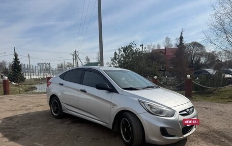 Hyundai Solaris II рестайлинг, 2013 год, 560 000 рублей, 11 фотография