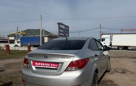 Hyundai Solaris II рестайлинг, 2013 год, 560 000 рублей, 4 фотография