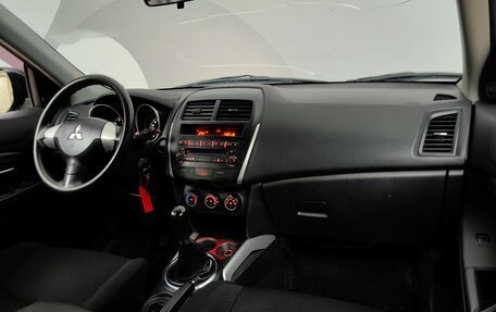 Mitsubishi ASX I рестайлинг, 2012 год, 698 000 рублей, 13 фотография