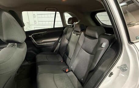 Toyota RAV4, 2021 год, 2 350 000 рублей, 3 фотография