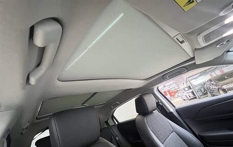 Honda Vezel, 2023 год, 2 230 000 рублей, 12 фотография