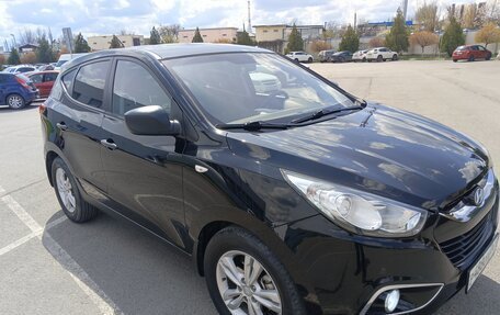 Hyundai ix35 I рестайлинг, 2013 год, 1 300 000 рублей, 2 фотография
